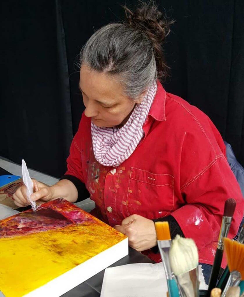 Alfhild Dukat beim Malen 